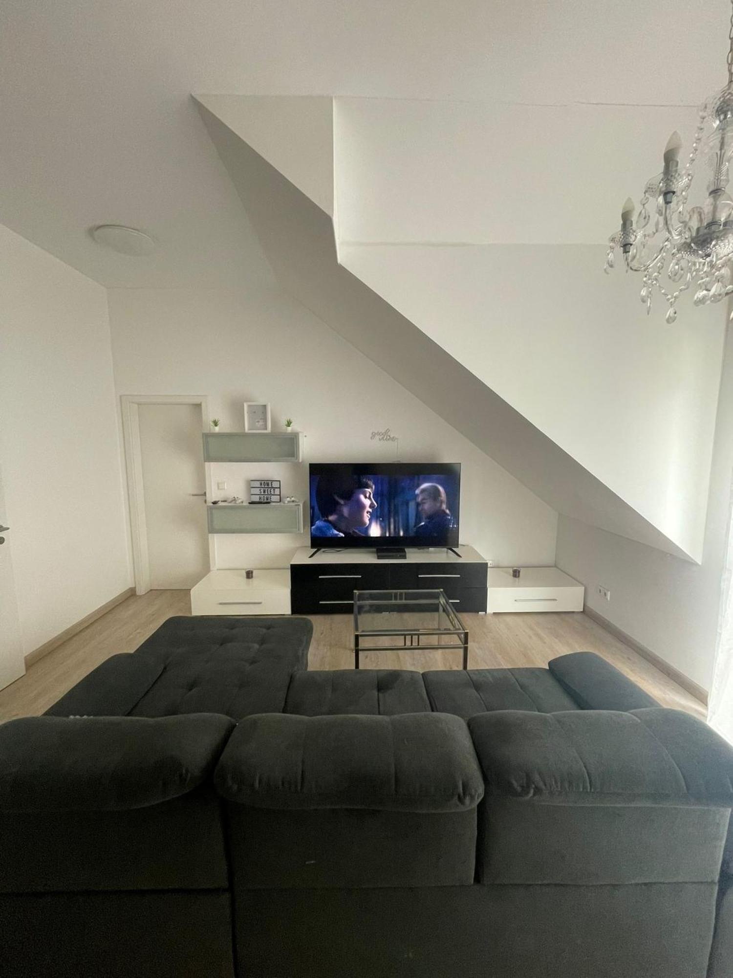 Gemuetliches In - Zentrale Lage Mit Top-anbindung Apartment *